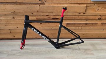 Tweedehands Colnago V4-rs 2024 Road & Gravel — afbeelding 2 van 6