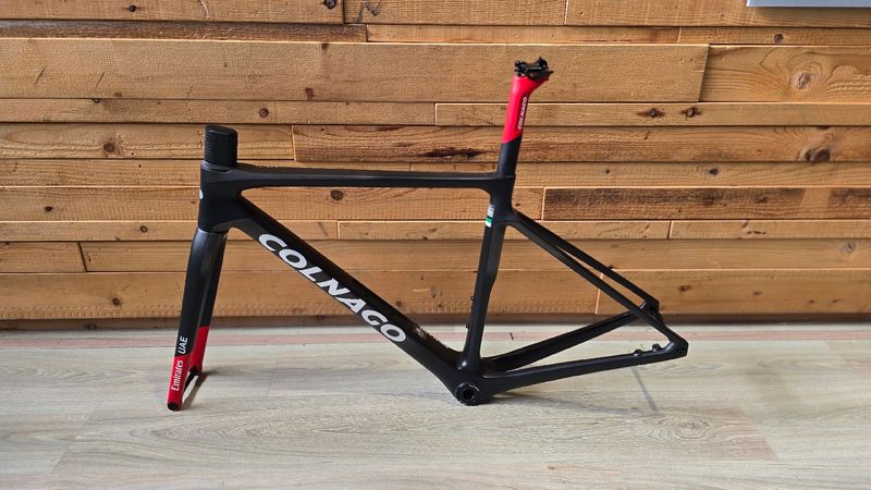 Tweedehands Colnago V4-rs 2024 Road & Gravel — afbeelding 2 van 6