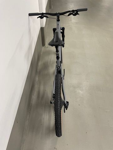 Used Santa Cruz Hightower 2021 2021 Mountainbike, Light Gray — image 7 of 16