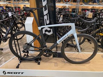 Używany Scott Addict RC Pro 2025 Road & Gravel — zdjęcie 1 z 8