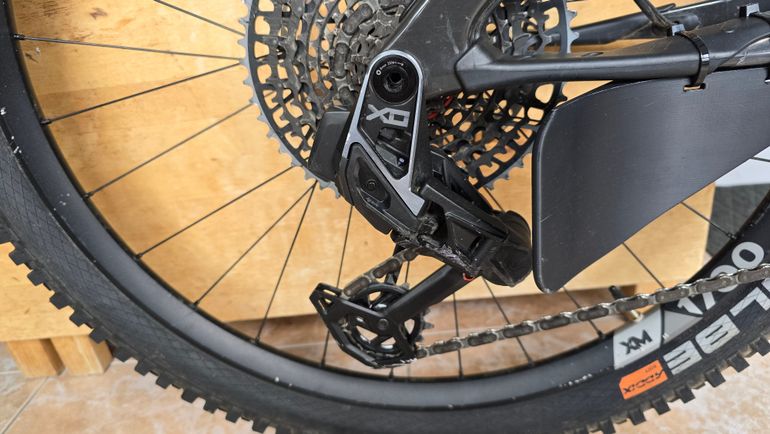 Used Cannondale Moterra neo SRAM X01 Eagle AXS 2024 Mountainbike, Black — image 12 of 17