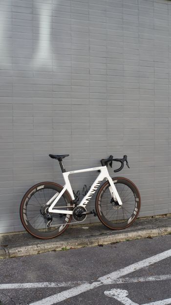 canyon Aeroad CF SL Disc 8 Sサイズ 2023 Canyon Aeroad CF SL 8 Road Bike