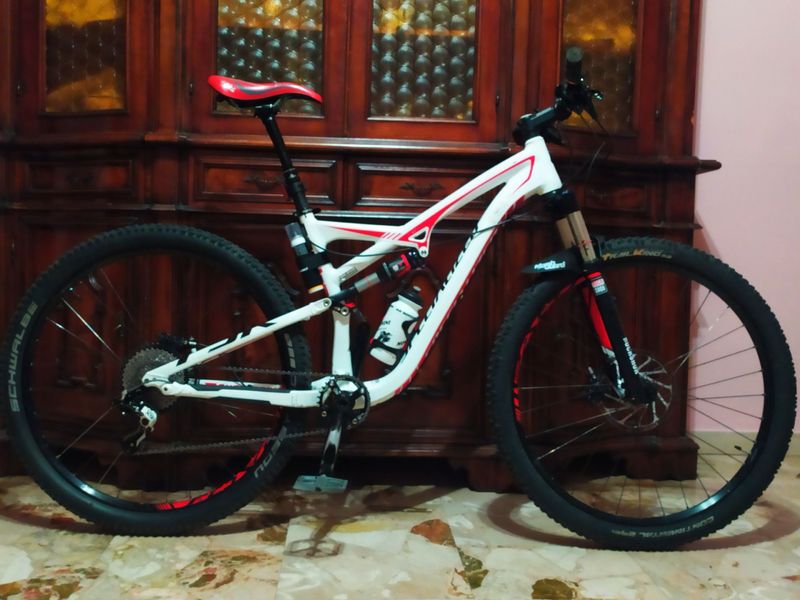 Specialized Camber Comp EVO 29 2014 2014 Mountainbike d'occasion — image 2 sur 11