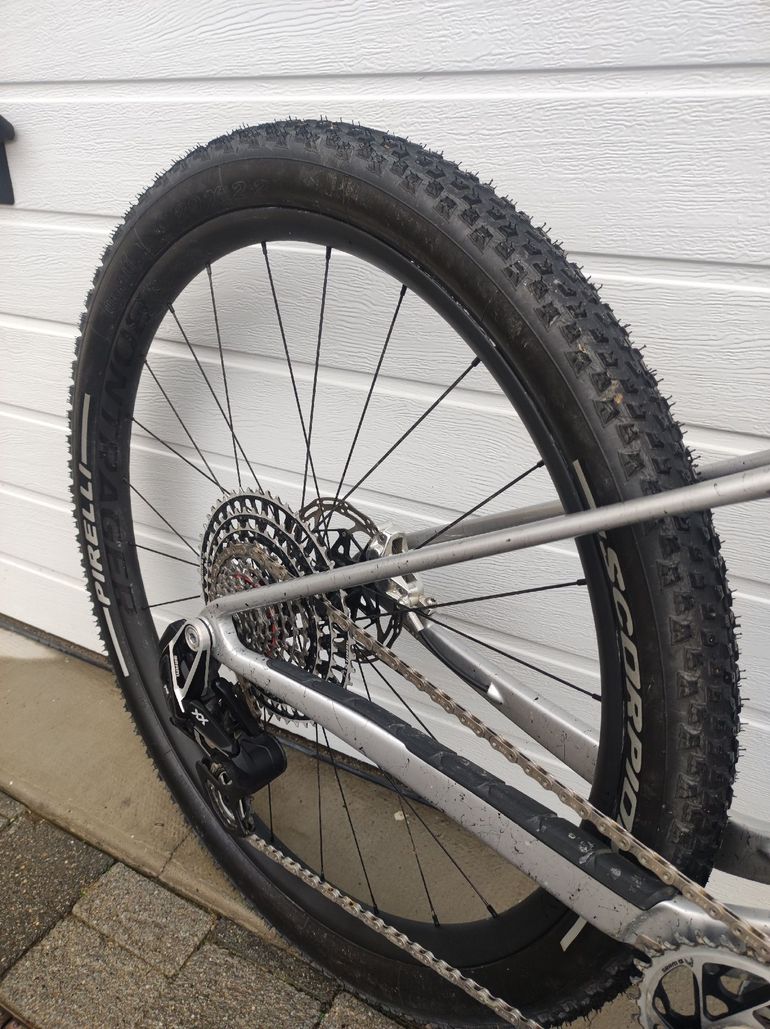 Used Trek SLR 9.9 XX AXS 2024 Gen 2 2024 Mountainbike, Light Gray — image 6 of 6