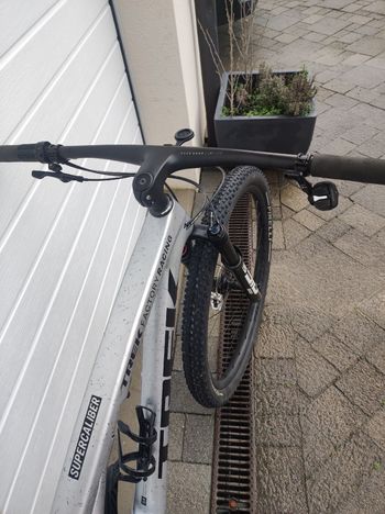 Used Trek SLR 9.9 XX AXS 2024 Gen 2 2024 Mountainbike, Light Gray — image 5 of 6