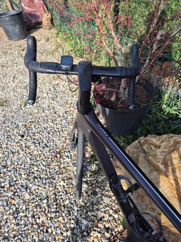 Used Giant Advanced Pro 1 2021 Road & Gravel, Black — image 2 of 9