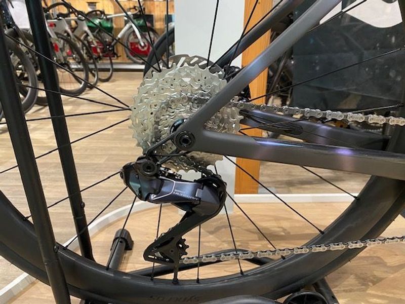 Käytetty Scott Addict RC 10 2025 Road & Gravel — kuva 7 / 9