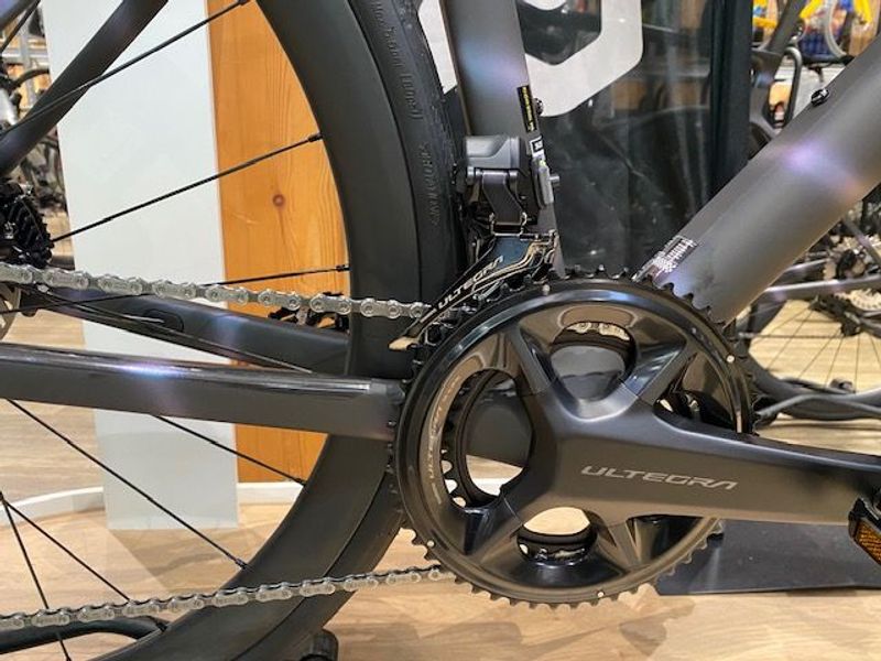 Käytetty Scott Addict RC 10 2025 Road & Gravel — kuva 6 / 9