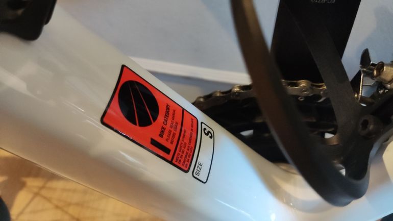 Used Canyon CF 7 Di2 2026 Road & Gravel — image 7 of 12