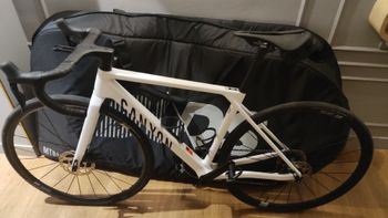 Used Canyon CF 7 Di2 2026 Road & Gravel — image 9 of 12