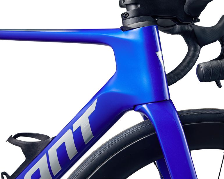 Used Giant Propel Advanced 1 2024 2024 Road & Gravel — image 2 of 6