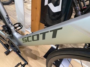 Gebrauchtes Scott Foil RC 30 2024 2024 Road & Gravel, Hellgrau — Bild 2 von 10