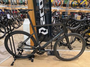 Used Scott Addict RC 30 2025 Road & Gravel
