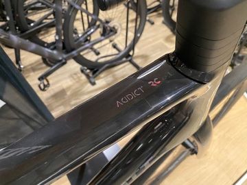Used Scott Addict RC 30 2025 Road & Gravel, Black — image 8 of 9