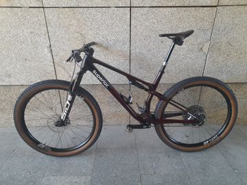 Brugt Superior XF 9.9 Team 2024 2024 Mountainbike — billede 2 af 9