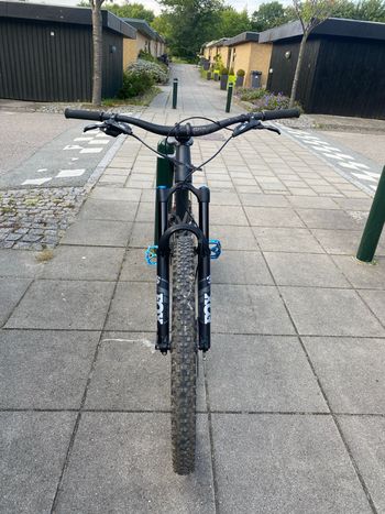 Used YT Industries Jeffsy CORE 2 29 2022 2022 Mountainbike, Black, 29 — image 2 of 8