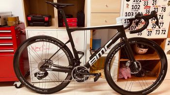 BMC, Teammachine SRAM Red eTap AXS