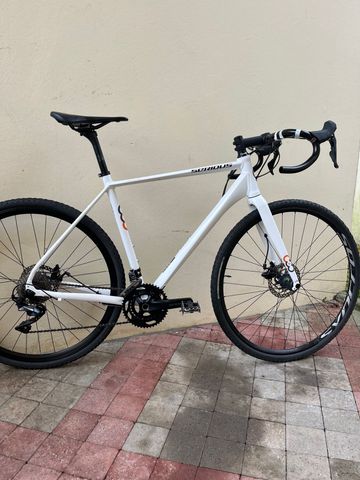 Used Serious Gravix GRX Pro schwarz 2023 2023 Road & Gravel