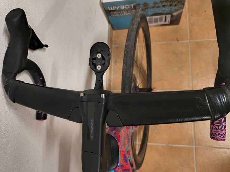 Used Specialized S-Works Tarmac SL7 - Shimano Dura-Ace Di2 2023 2023 Road & Gravel, Morado — image 7 of 11