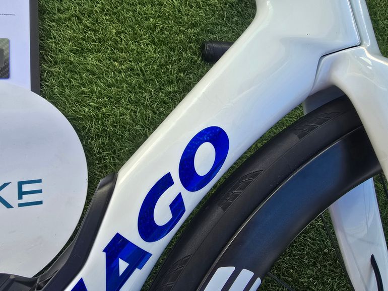 Used Colnago Colnago Y1rs Ultegra 12V Di2 Enve 4.5 SES 2026 Road & Gravel, White — image 10 of 17