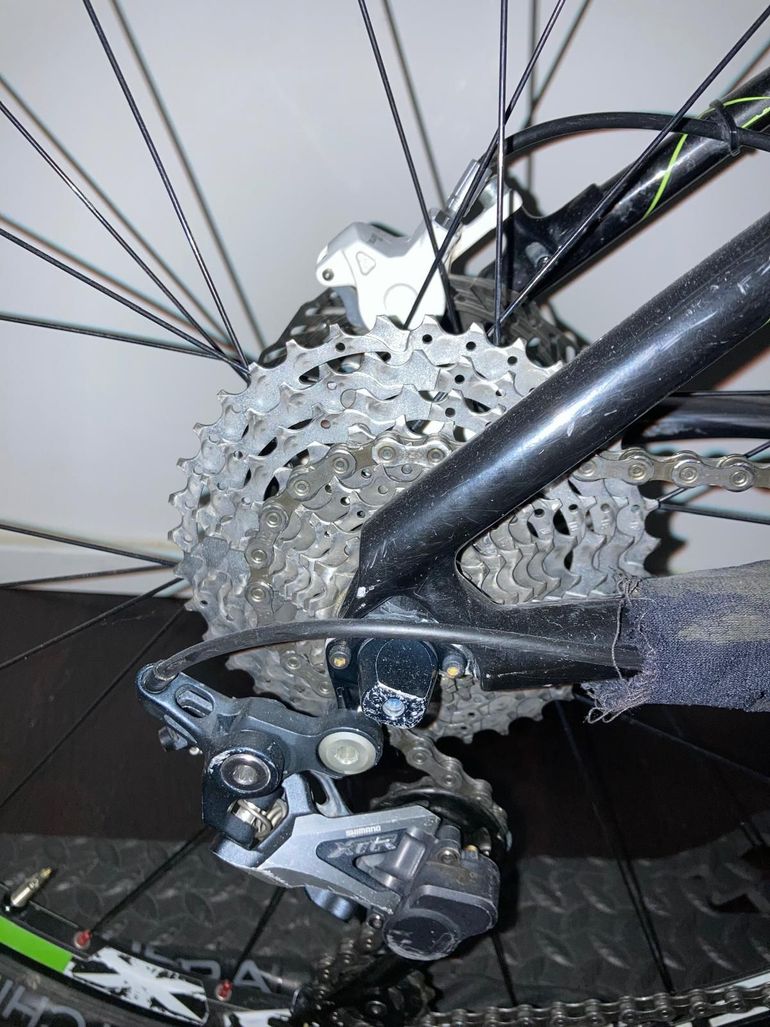 Used Cannondale Ultimate 2011 Team Replica 2010 Mountainbike, Black — image 2 of 4