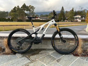 Used Specialized S-Works Turbo Levo 2021 2021 Mountainbike, White, 29, 27.5 — image 1 of 3