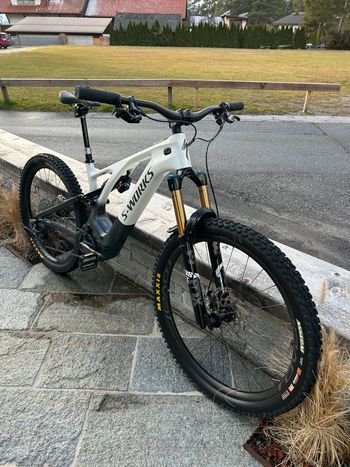 Used Specialized S-Works Turbo Levo 2021 2021 Mountainbike, White, 29, 27.5 — image 2 of 3