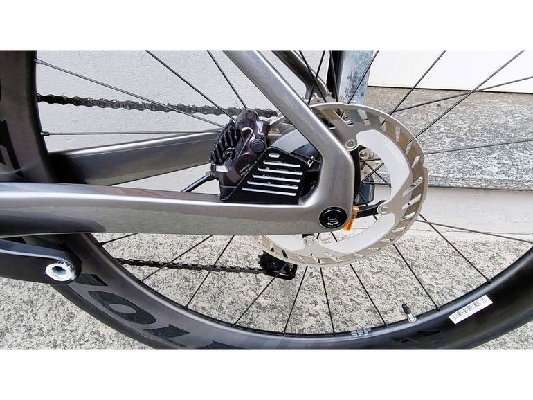 Merida Reacto 8000 Ultegra Di2 - 2025 2025 Road & Gravel usato, Grigio chiaro — immagine 12 di 13