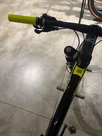 Used Cannondale F-Si 1 2017 2017 Mountainbike, Black, 27.5 — image 3 of 9