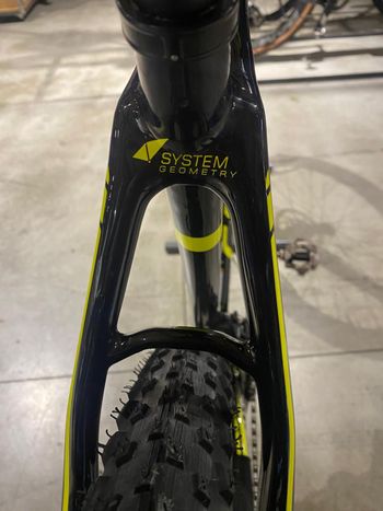 Used Cannondale F-Si 1 2017 2017 Mountainbike, Black, 27.5 — image 6 of 9