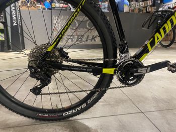 Used Cannondale F-Si 1 2017 2017 Mountainbike, Black, 27.5 — image 8 of 9