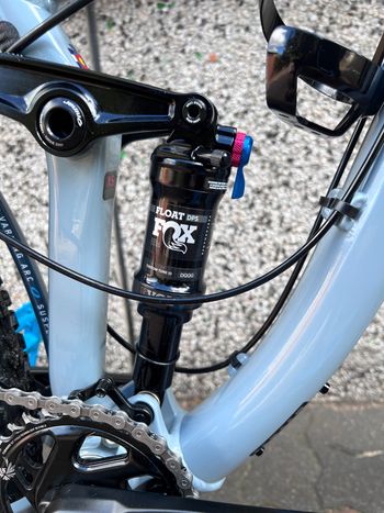 Used Niner JET 9 - 2-Star NX Eagle - 29 2019 2019 Mountainbike, Light Gray, 27.5, 29 — image 10 of 25
