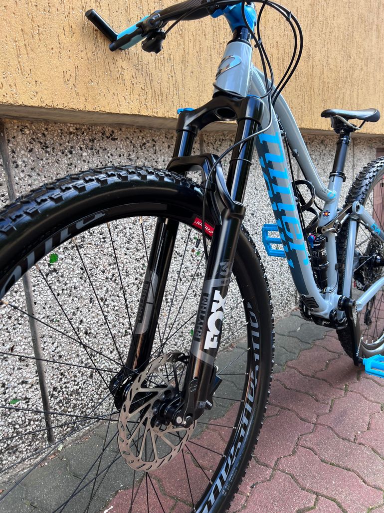 Used Niner JET 9 - 2-Star NX Eagle - 29 2019 2019 Mountainbike, Light Gray, 27.5, 29 — image 16 of 25
