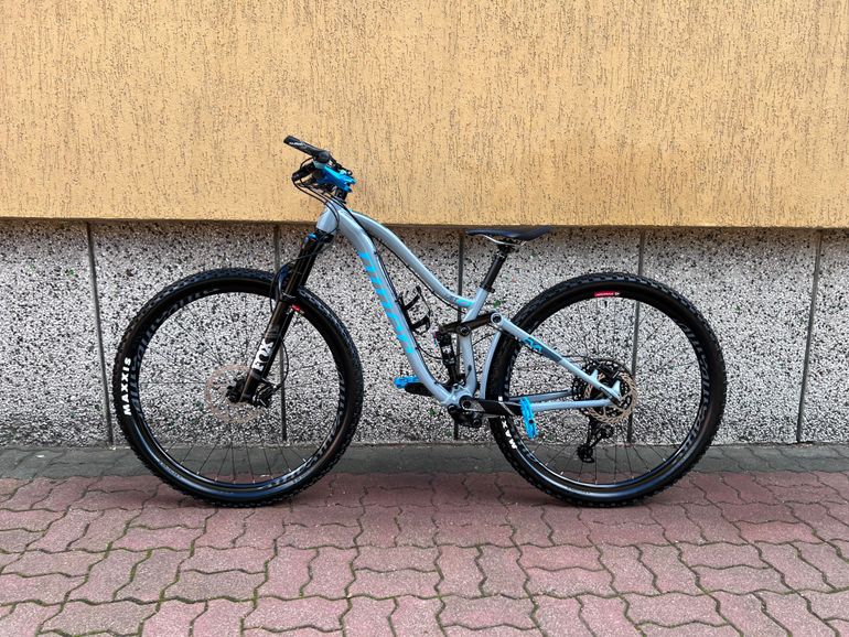 Used Niner JET 9 - 2-Star NX Eagle - 29 2019 2019 Mountainbike, Light Gray, 27.5, 29 — image 3 of 25