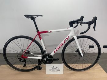 Ridley, Helium Disc - Shimano 105 2x11sp 2023
