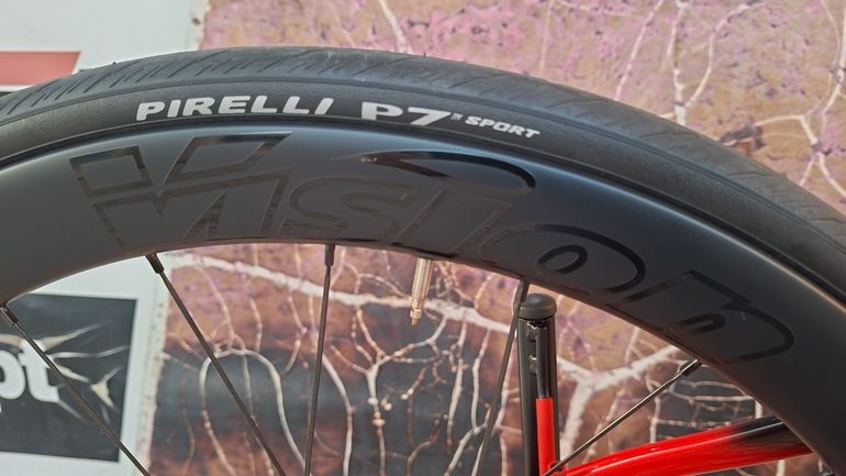 Used Pinarello F 2025 Road & Gravel — image 4 of 16