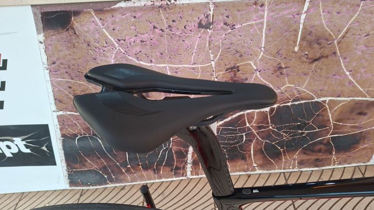 Used Pinarello F 2025 Road & Gravel — image 6 of 16