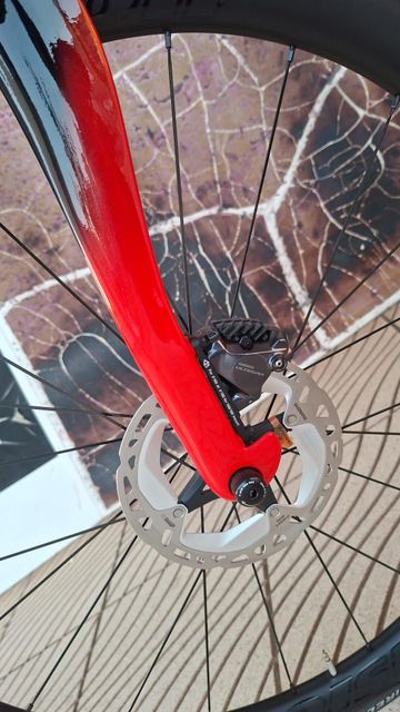 Used Pinarello F 2025 Road & Gravel, Red — image 11 of 16
