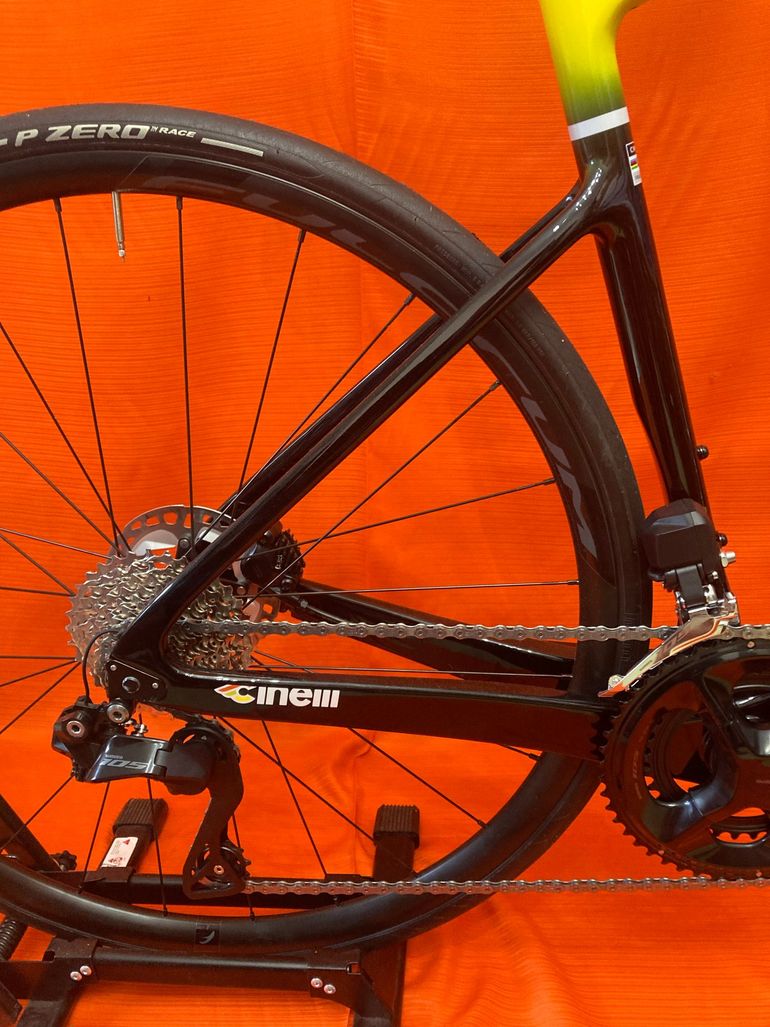 Brugt Cinelli Pressure Shimano 105 Di2 2024 Road & Gravel — billede 8 af 26