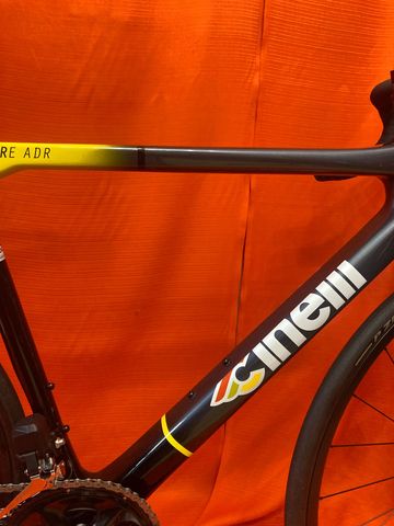 Brugt Cinelli Pressure Shimano 105 Di2 2024 Road & Gravel — billede 10 af 26