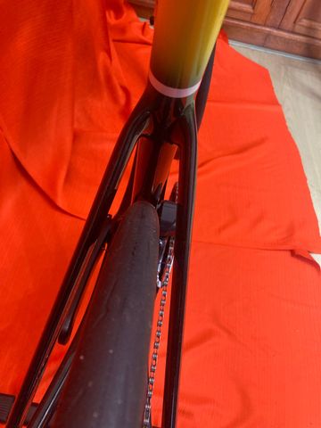 Brugt Cinelli Pressure Shimano 105 Di2 2024 Road & Gravel — billede 26 af 26