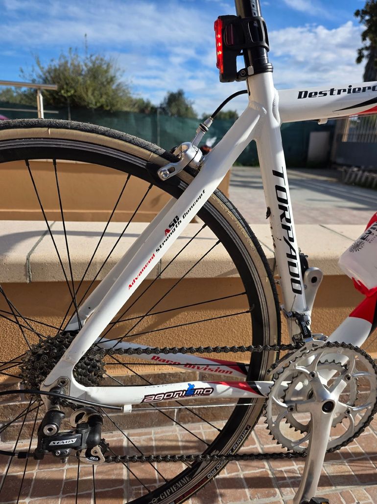 Used Torpado Desidero 2010 AL 2010 Road & Gravel, Bianco — image 3 of 3