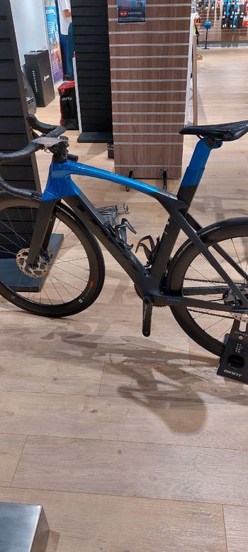 Trek, Madone Shimano Ultegra Di2
