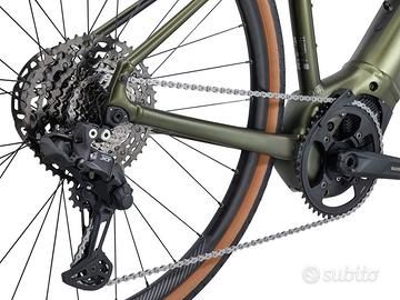 Giant Revolt E+ 1 2025 Road & Gravel d'occasion — image 4 sur 6