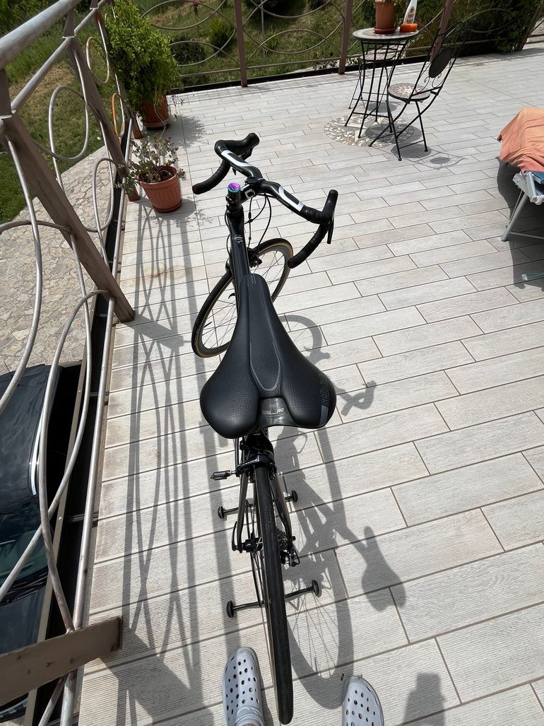 Used PINARELLO DOGMA F8 2017 Road & Gravel, Black — image 10 of 12