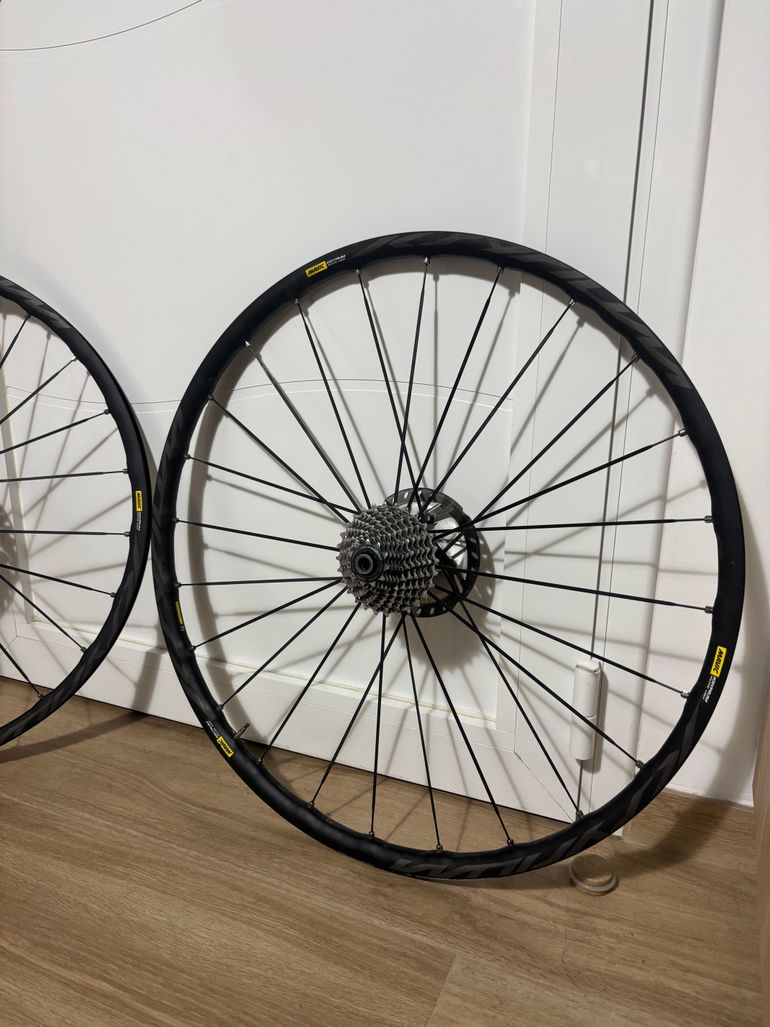 Used Trek Trek Emonda Sl 6 Disc 2020 Road & Gravel, Light Gray — image 2 of 6