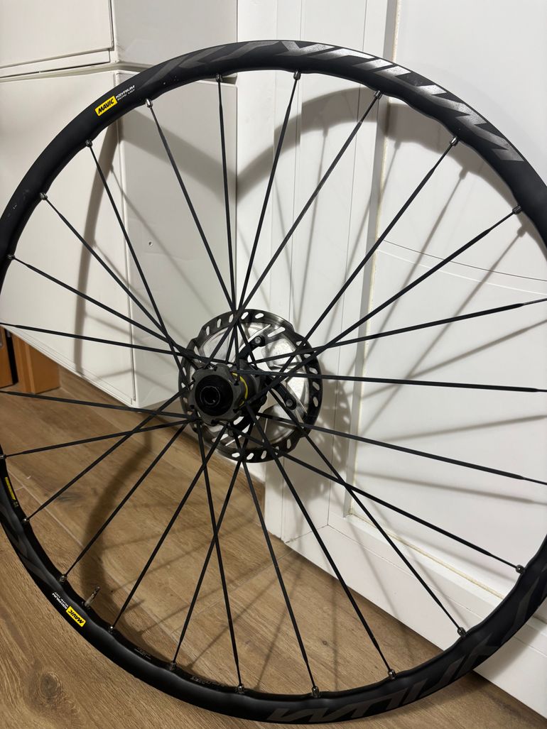 Used Trek Trek Emonda Sl 6 Disc 2020 Road & Gravel, Light Gray — image 4 of 6