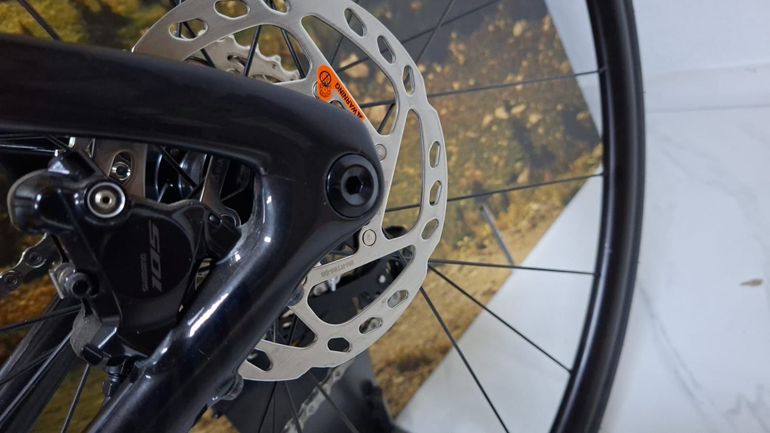 Used Specialized Tarmac SL7 Sport - Shimano 105 2024 2024 Road & Gravel, Negro — image 5 of 14