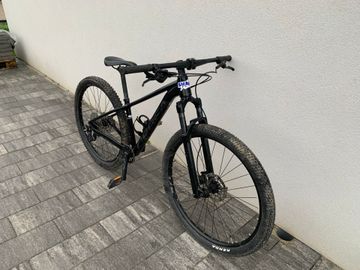 Used Orbea ONNA 20 2023 2023 Mountainbike, Black, 27.5, 29 — image 5 of 9