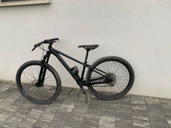 Used Orbea ONNA 20 2023 2023 Mountainbike, Black, 27.5, 29 — image 2 of 9